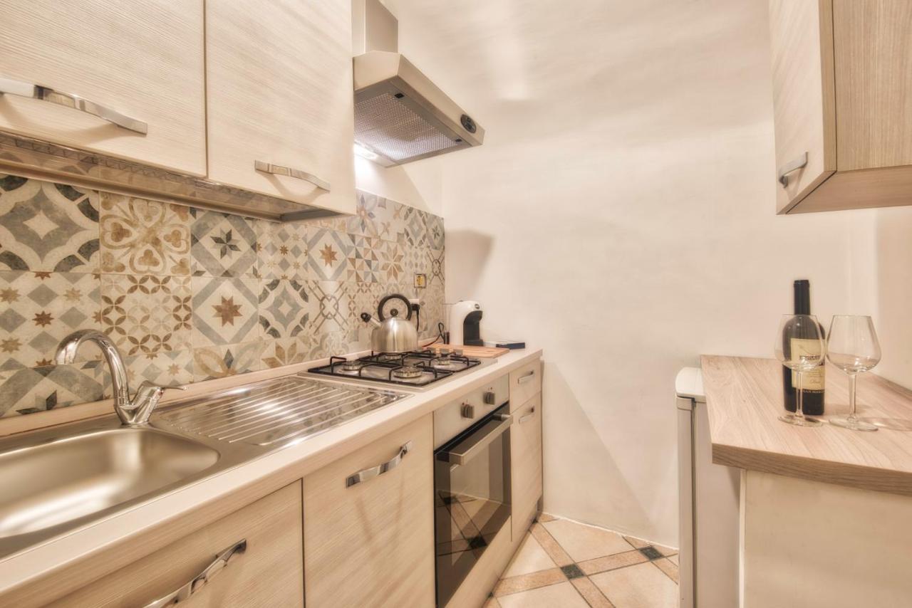 Cozy Navona Apartment Rome Bagian luar foto